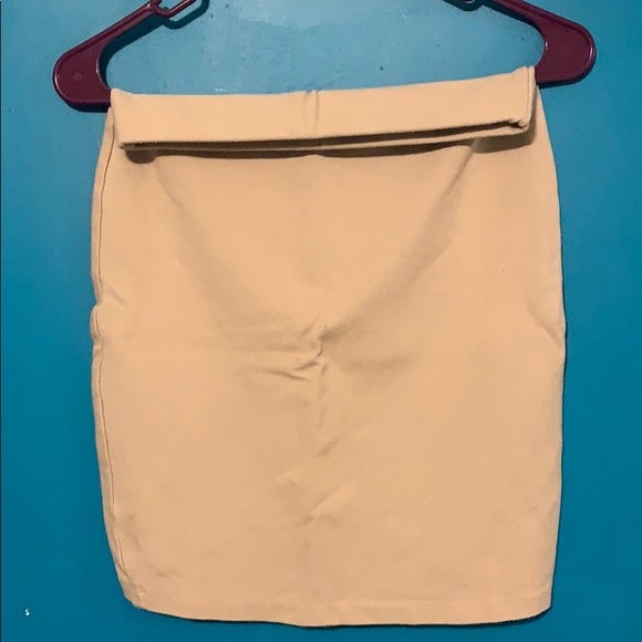 Tan pencil skirt - Picture 3 of 3
